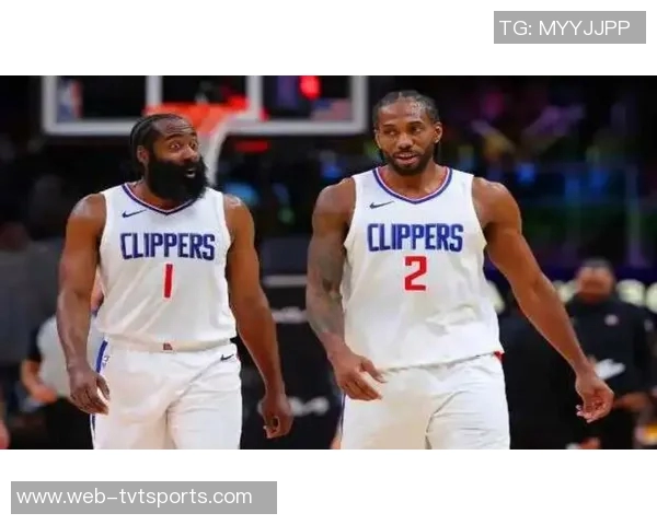 火箭队与快船队激战正酣谁能在这场对决中笑到最后